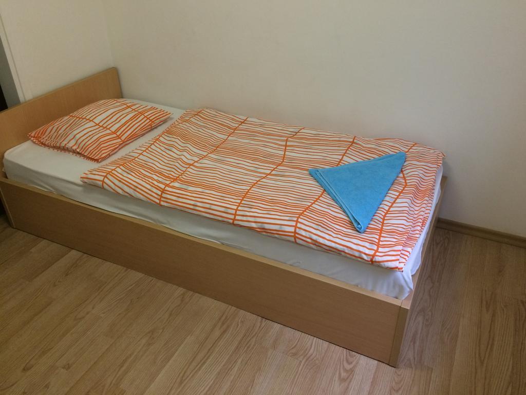 Simple Accommodation Vodmat Ljubljana Exteriör bild